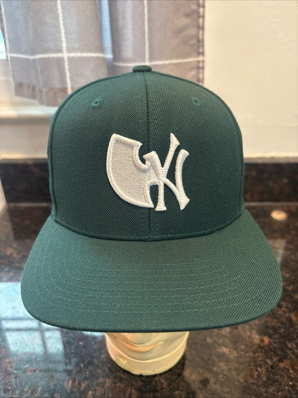 Twnty-Two Snapback Hat Wu-Tang New York Yankees Green White NWOT The Classics